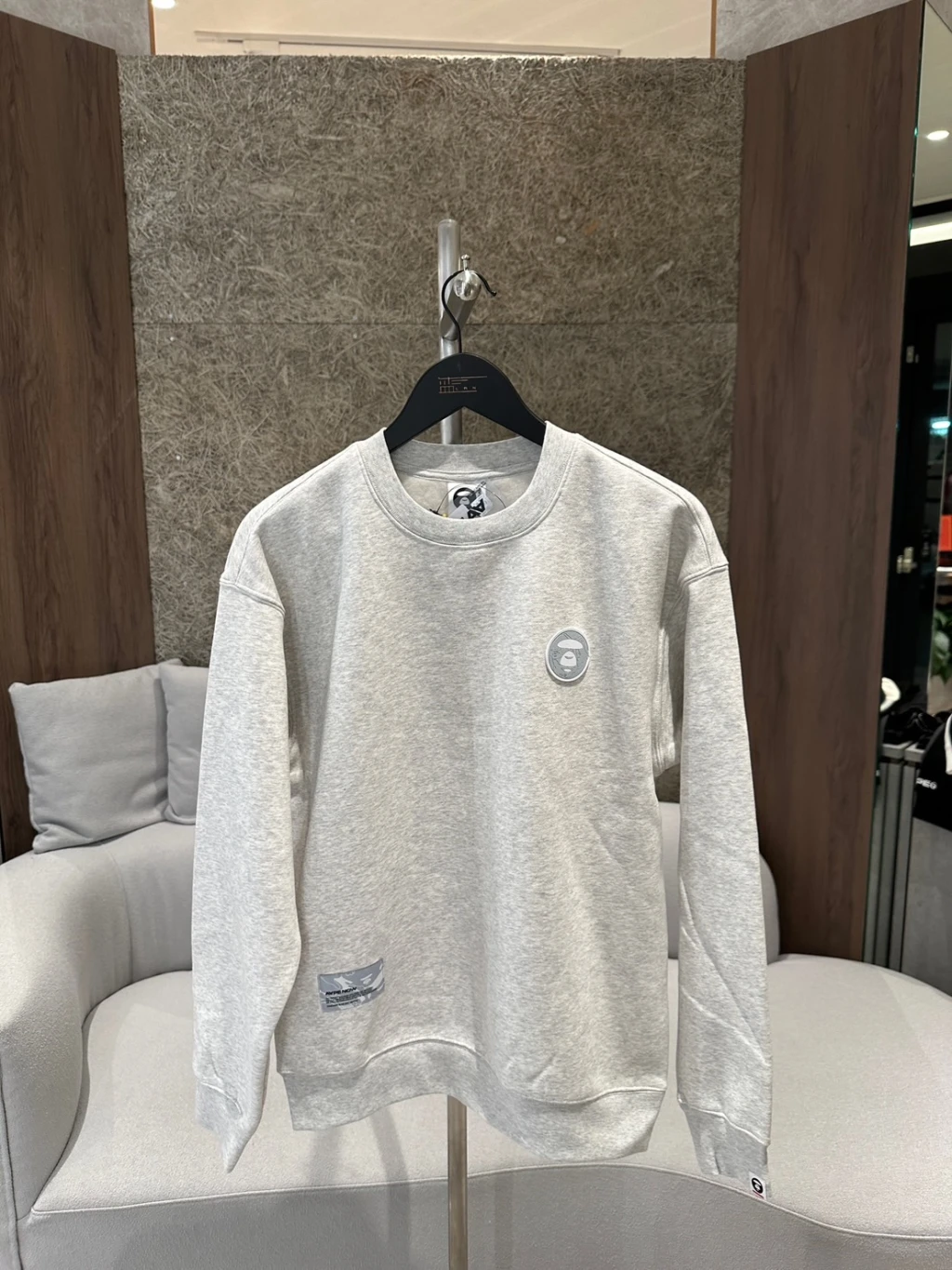 Aape 小標 大學T