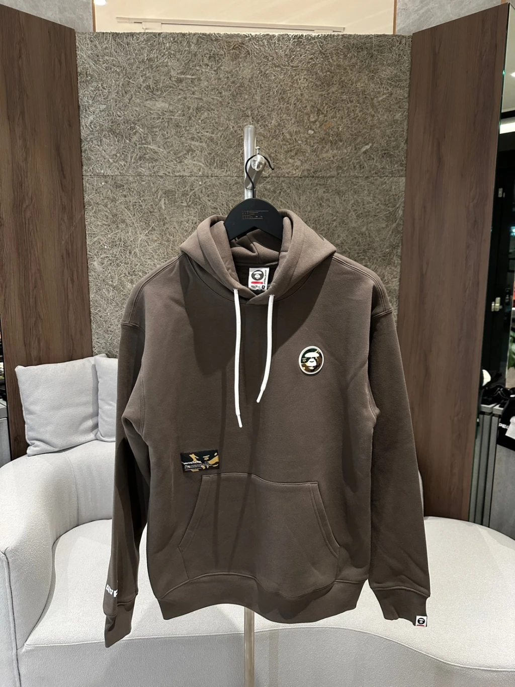 Aape 迷彩標籤 帽T 咖