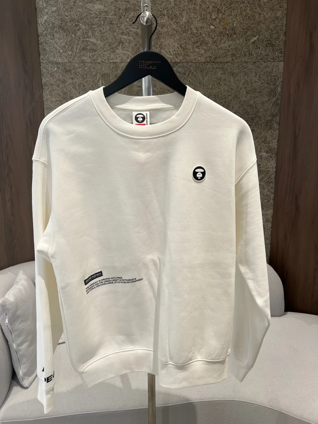 Aape 小標 大學T