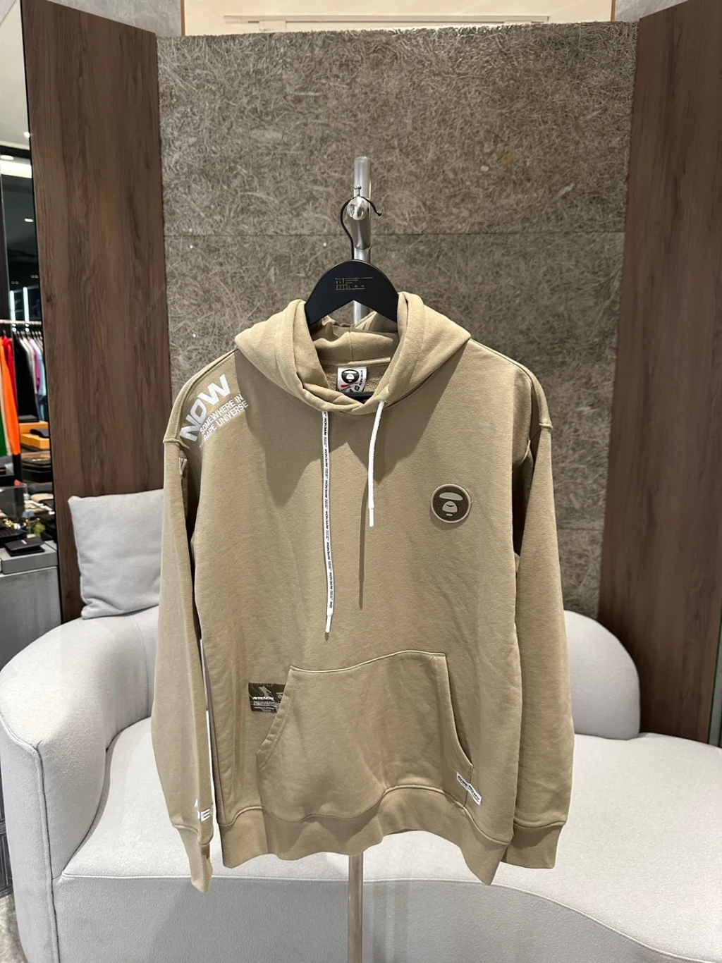 Aape 小標 卡其色 帽T