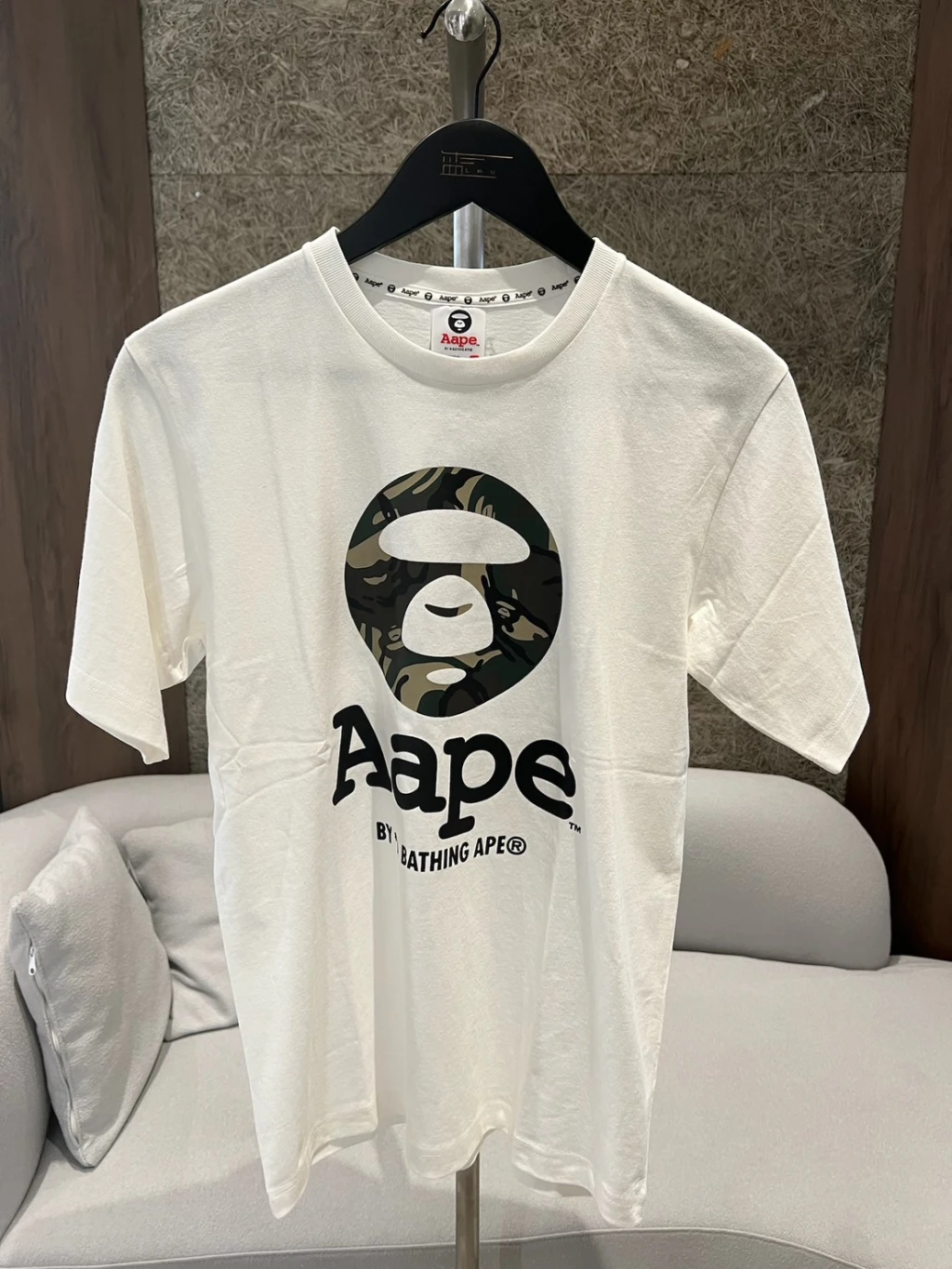 Aape 短袖(黑/白)