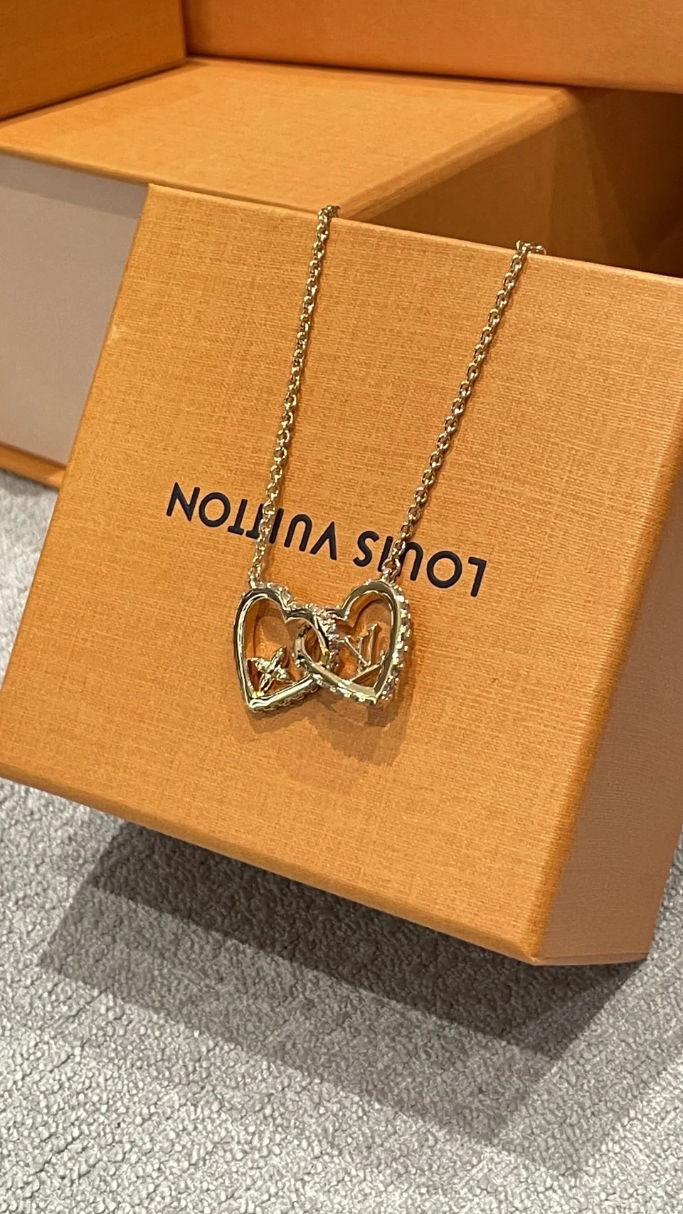 LV 雙心項鍊