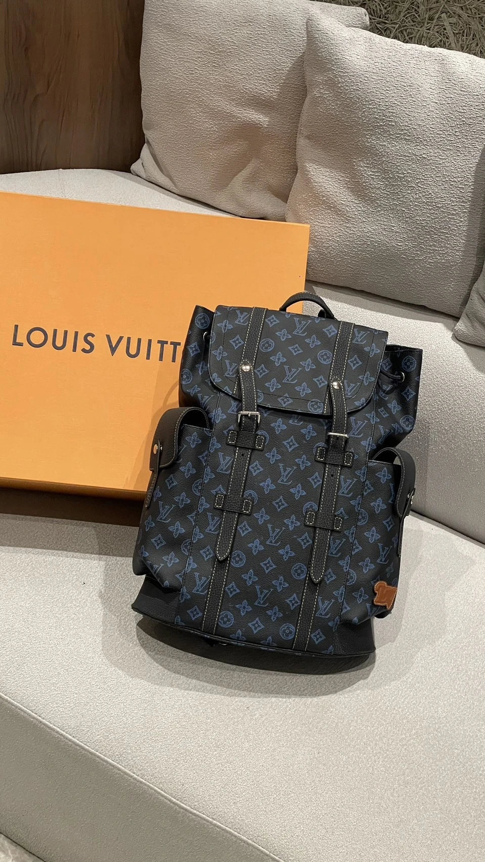 LV 專櫃缺貨款 後背包(斷貨)