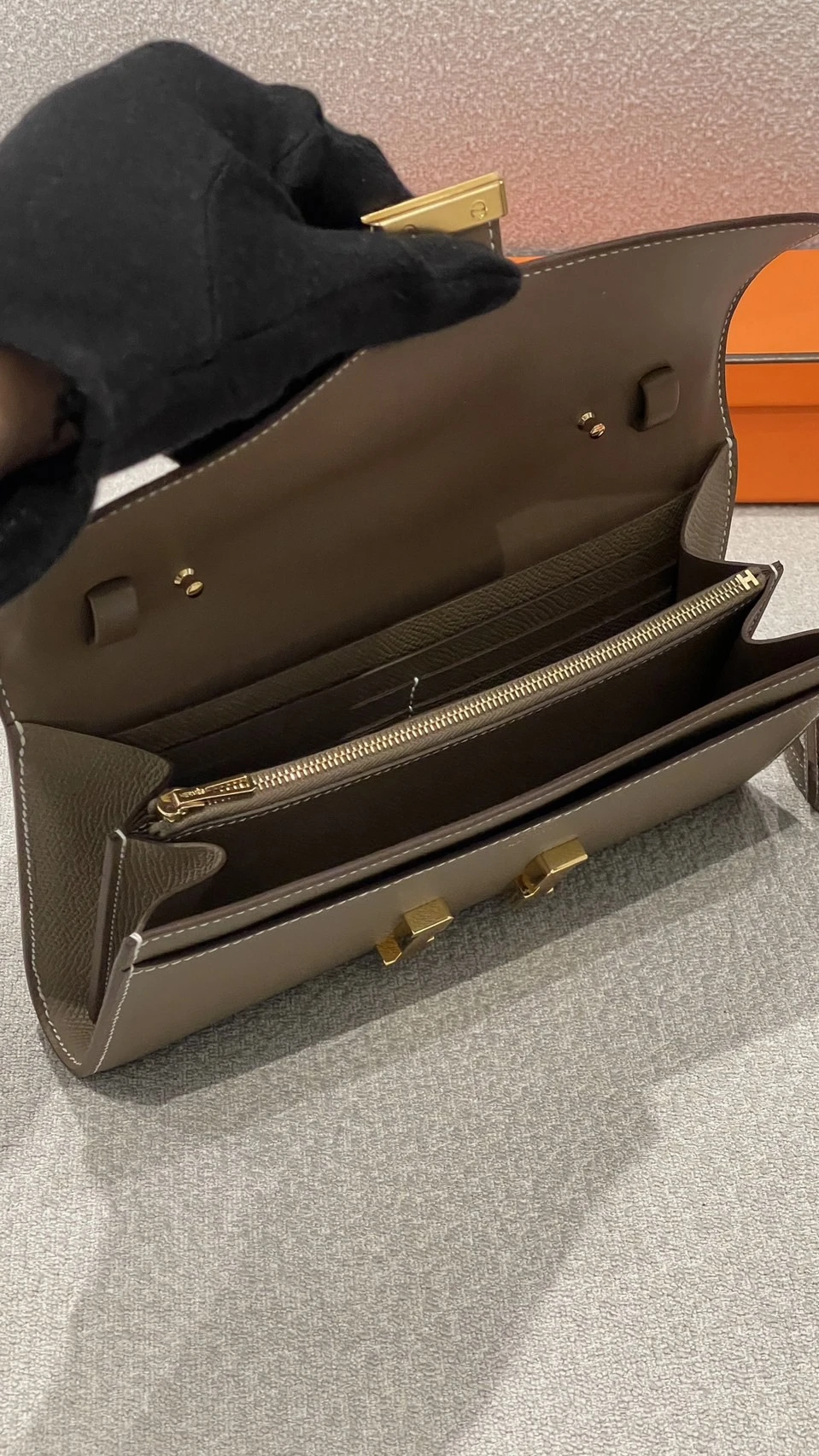 Hermes Constance to go 大象灰金 W