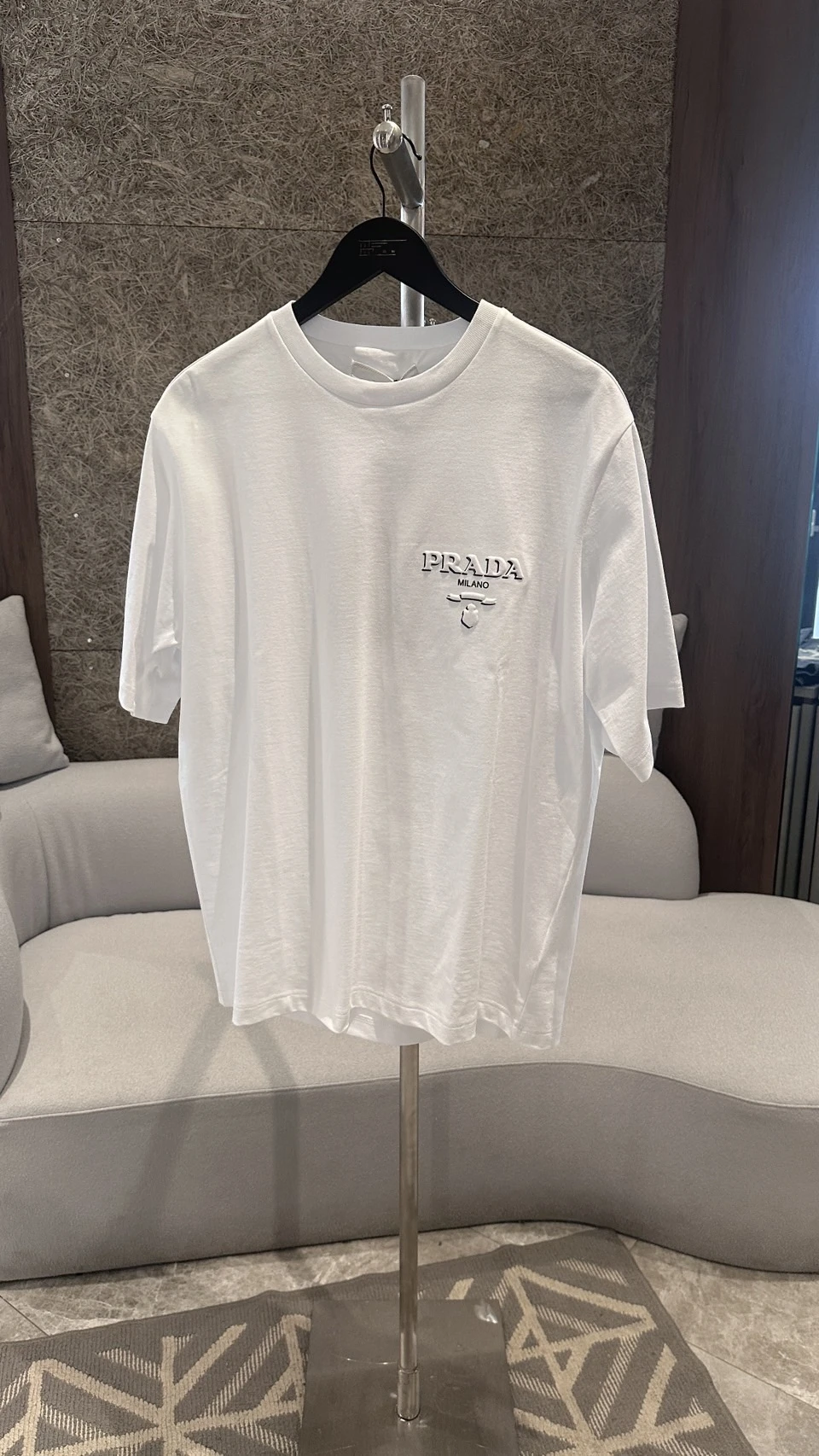 Prada 立體字母 白
