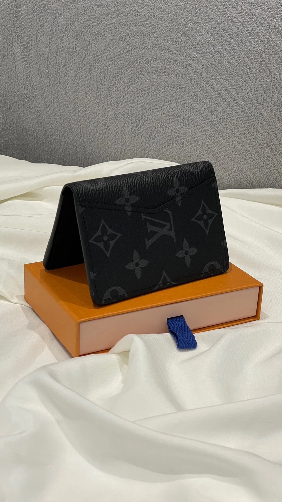 LV 黑老花卡包