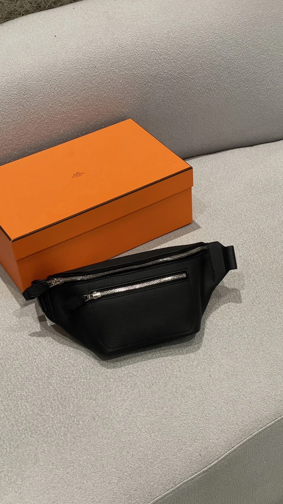 Hermes Cityslide 黑銀腰包 B