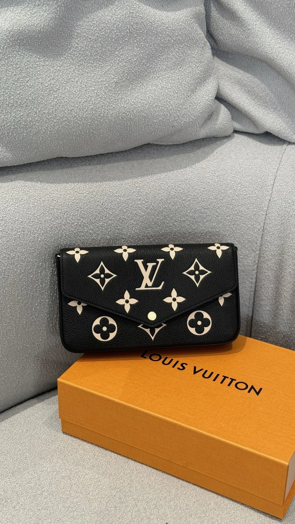 LV 黑草莓 三合一包