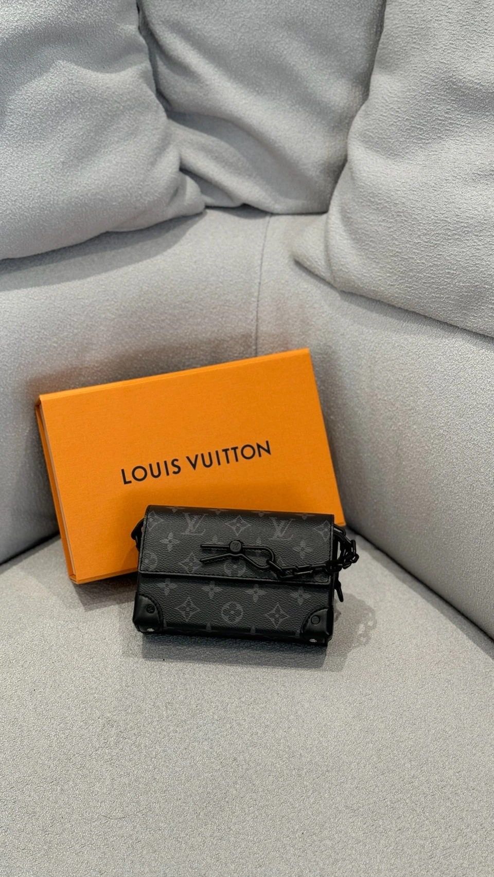 LV Steamer黑老花斜背包
