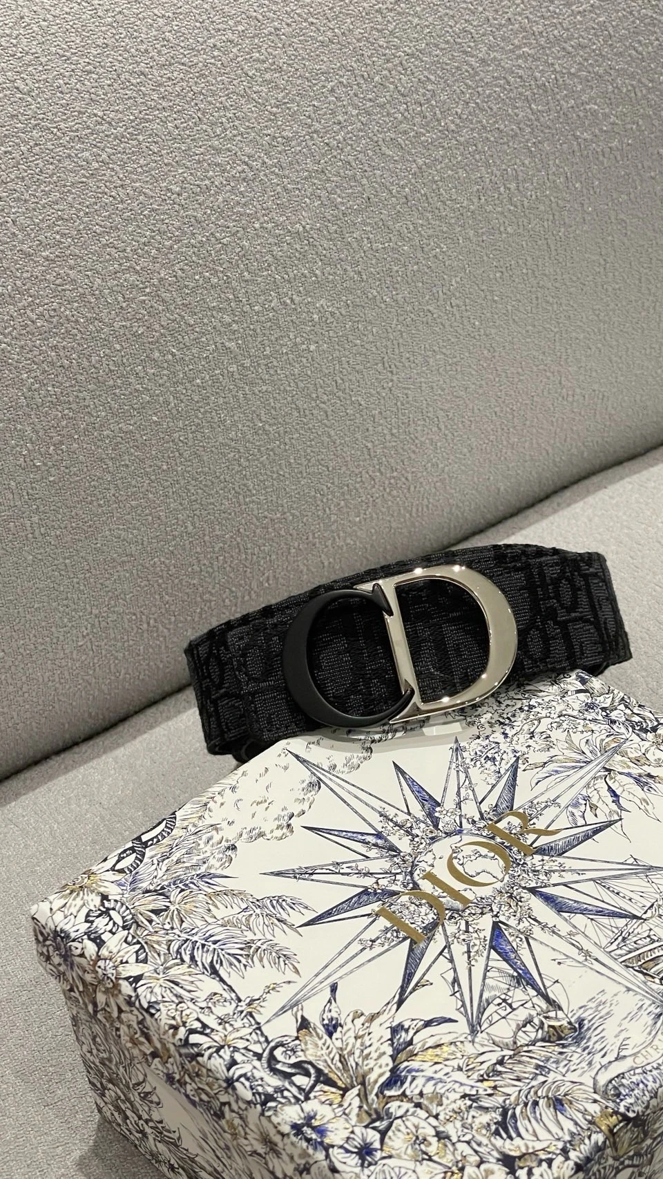 Dior 霧面搭配銀扣 黑老花皮帶