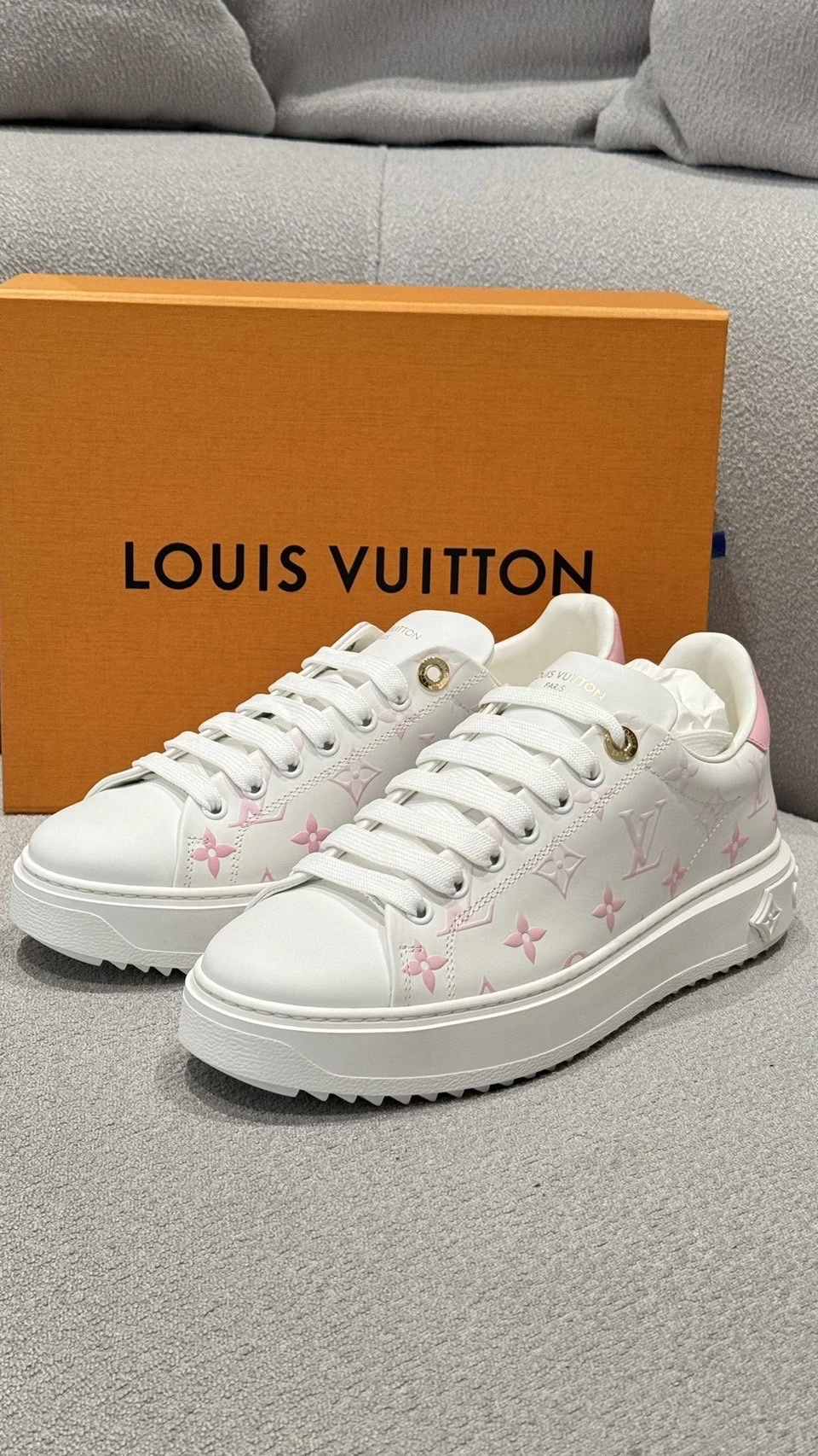LV 櫻花粉印花小白鞋