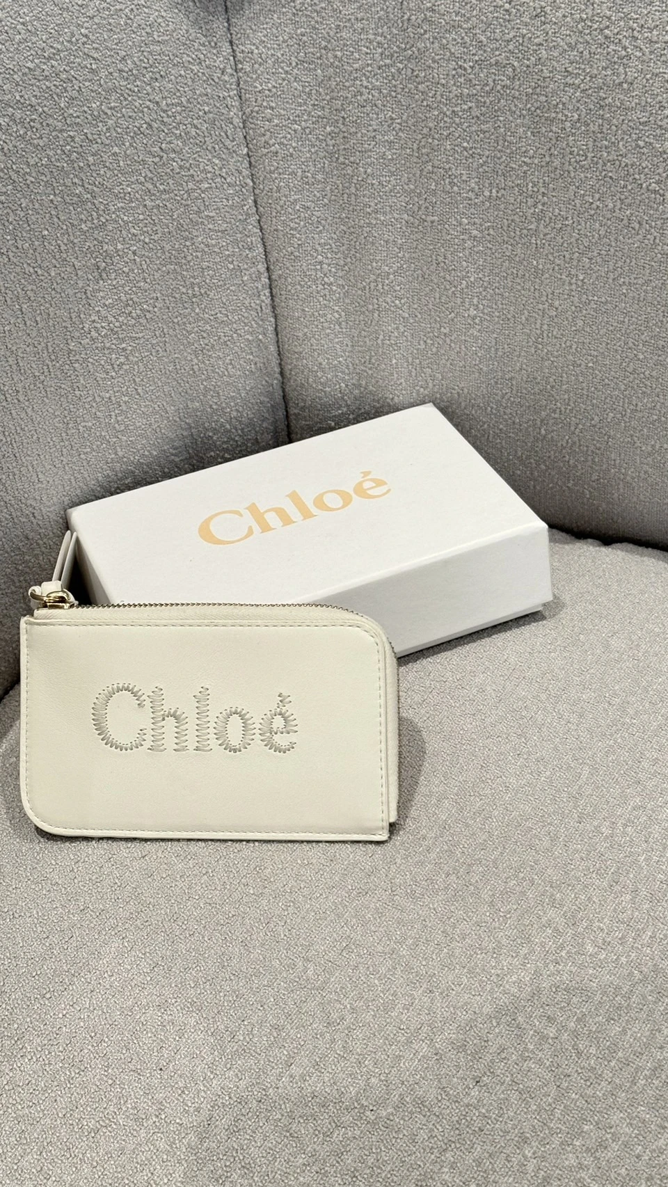Chloe 全白刺繡卡包