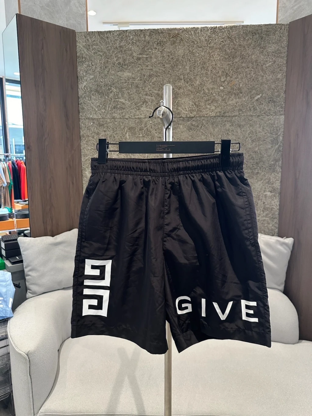 GIVENCHY 黑 短褲