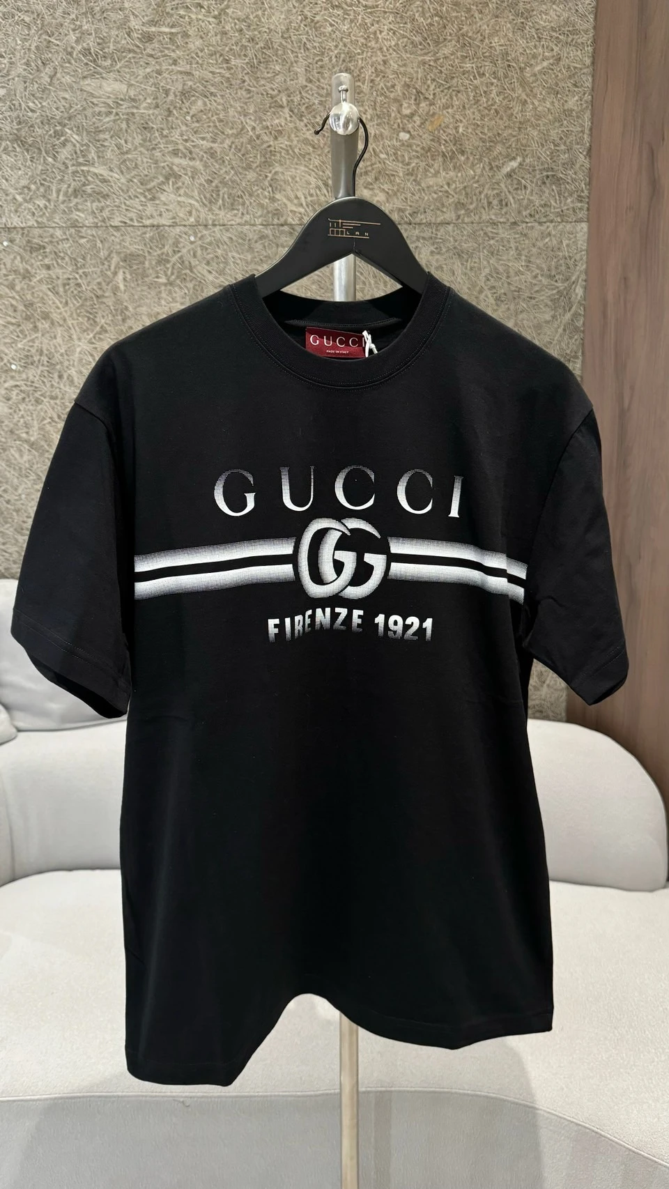 Gucci黑底雙G漸層短袖