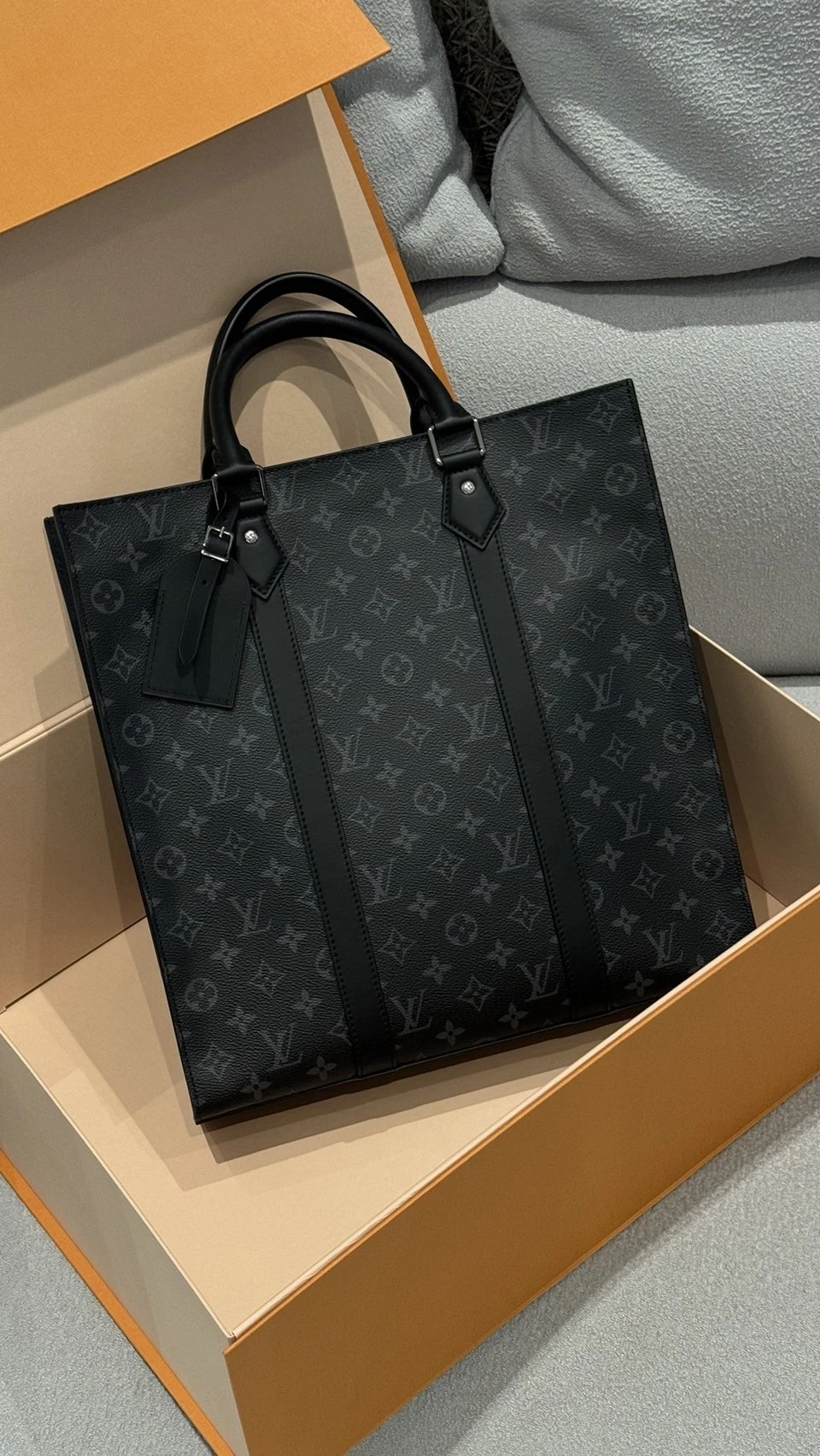 LV 黑老花手袋