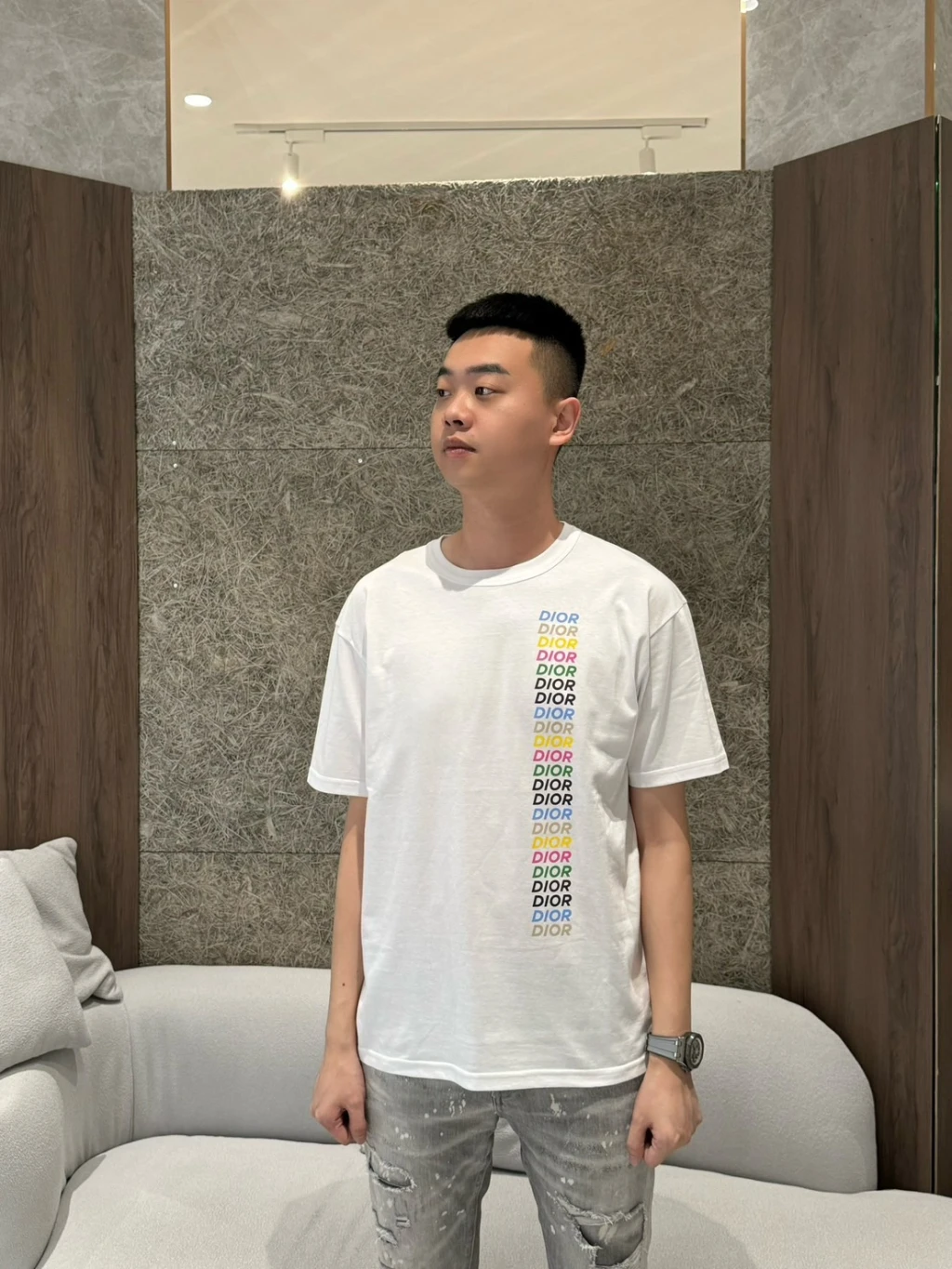 Dior多重色彩字母短袖