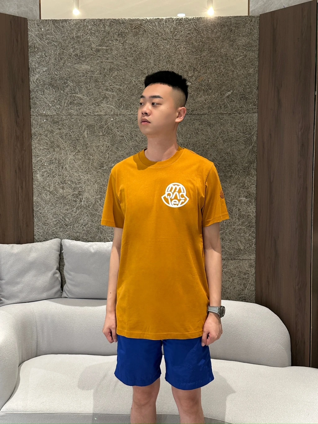 Moncler 土黃人面臉 短袖