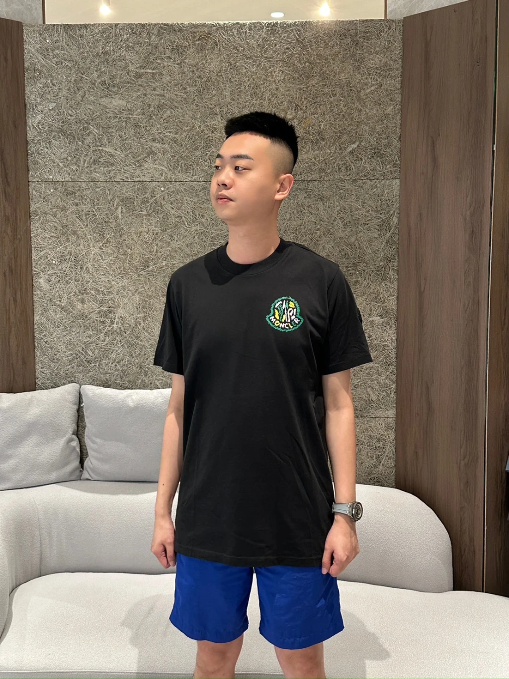 Moncler 塗鴉刺繡 黑