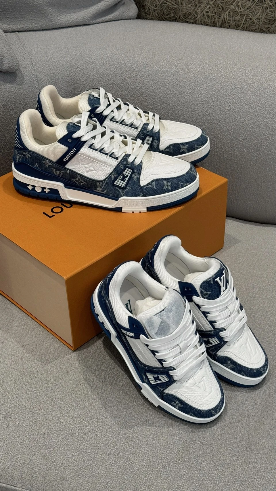(依尺碼報價)LV TRAINER 藍牛仔鞋