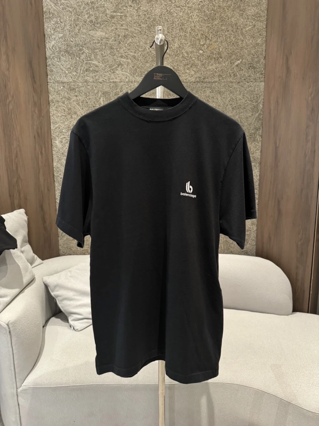 巴黎世家 小標字母 素踢
