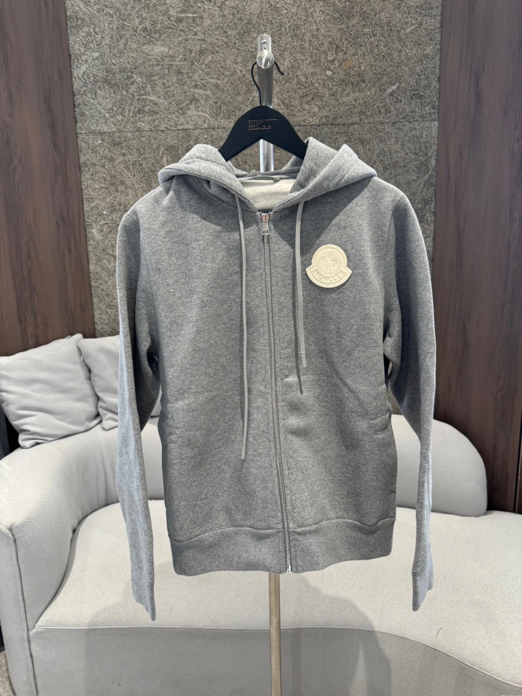 Moncler 白標灰棉外套