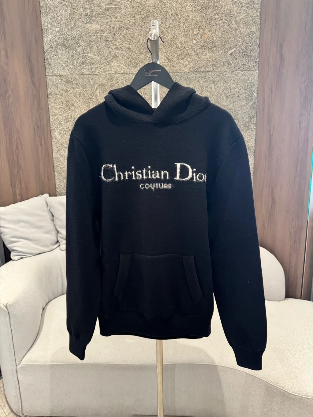 Dior 新款字母帽踢