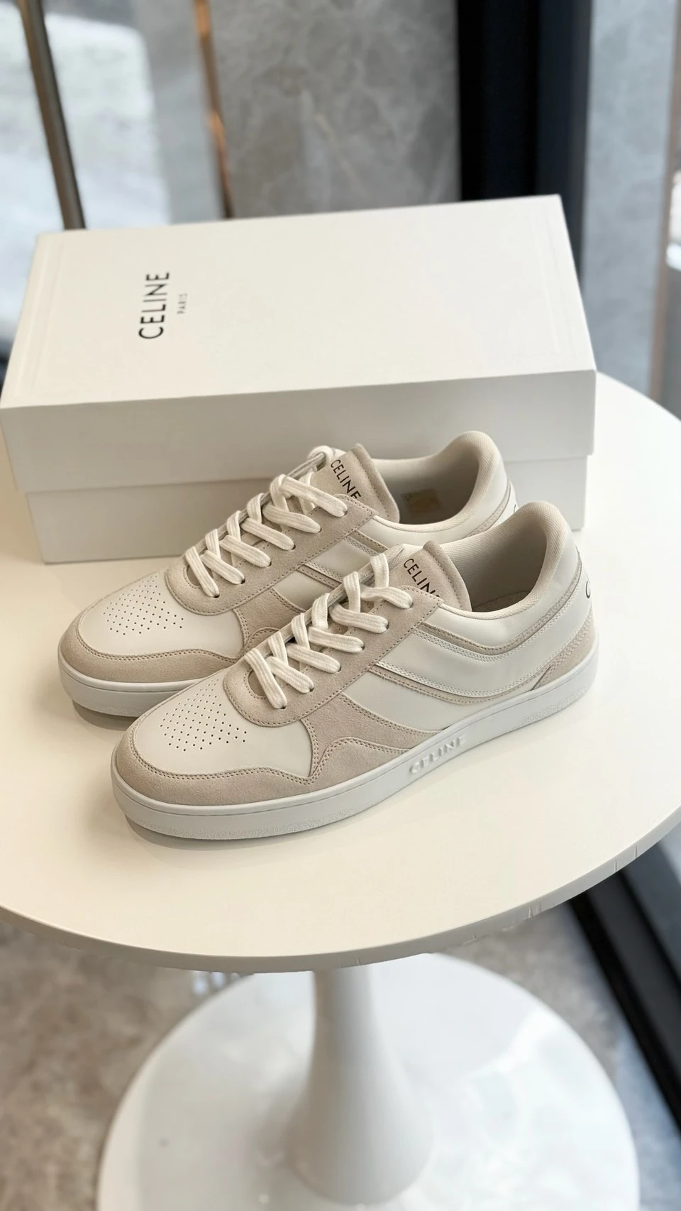 (依尺碼報價)Celine 拼接小白鞋