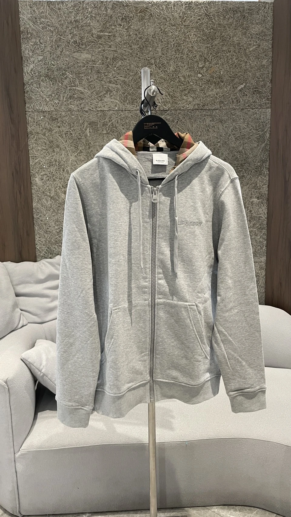 Burberry 新款刺繡戰馬外套(黑/灰)