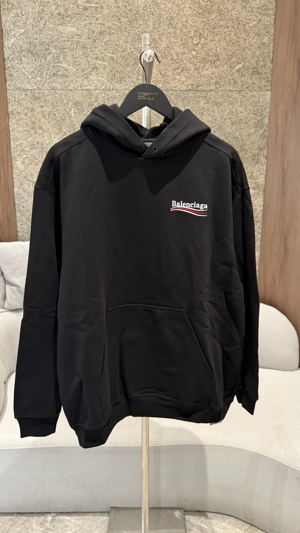 Balenciaga 黑 帽T