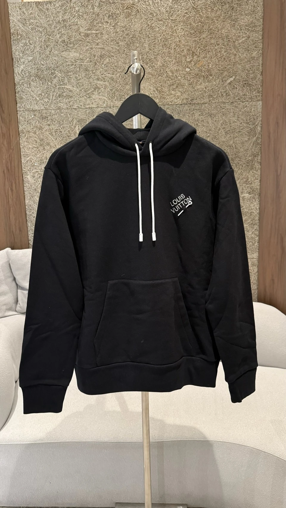 LV 迴紋針帽T 黑
