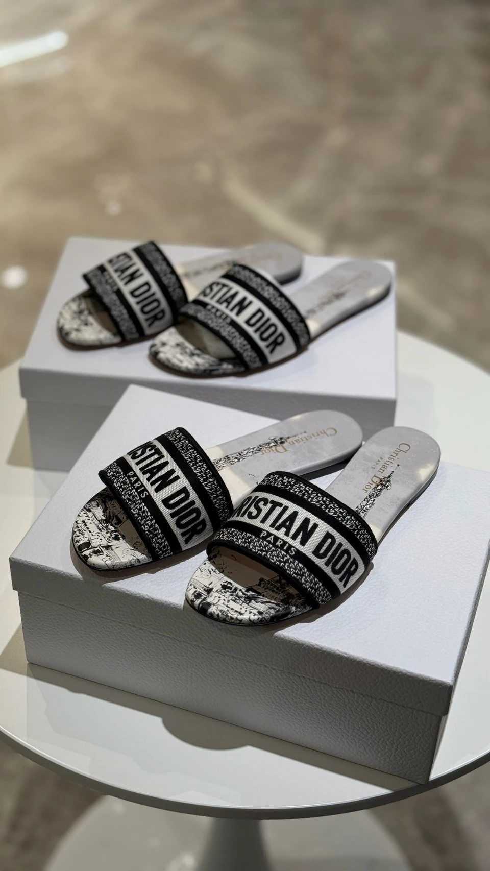 Dior 城市印花 拖鞋