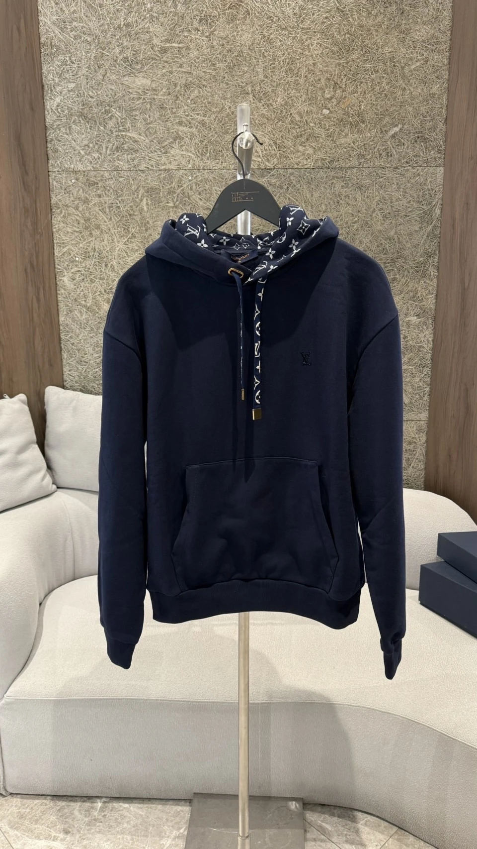 LV新款內裡老花帽踢(斷貨)