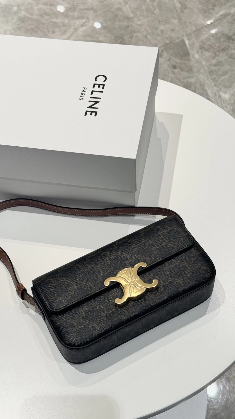 Celine 老花單肩包