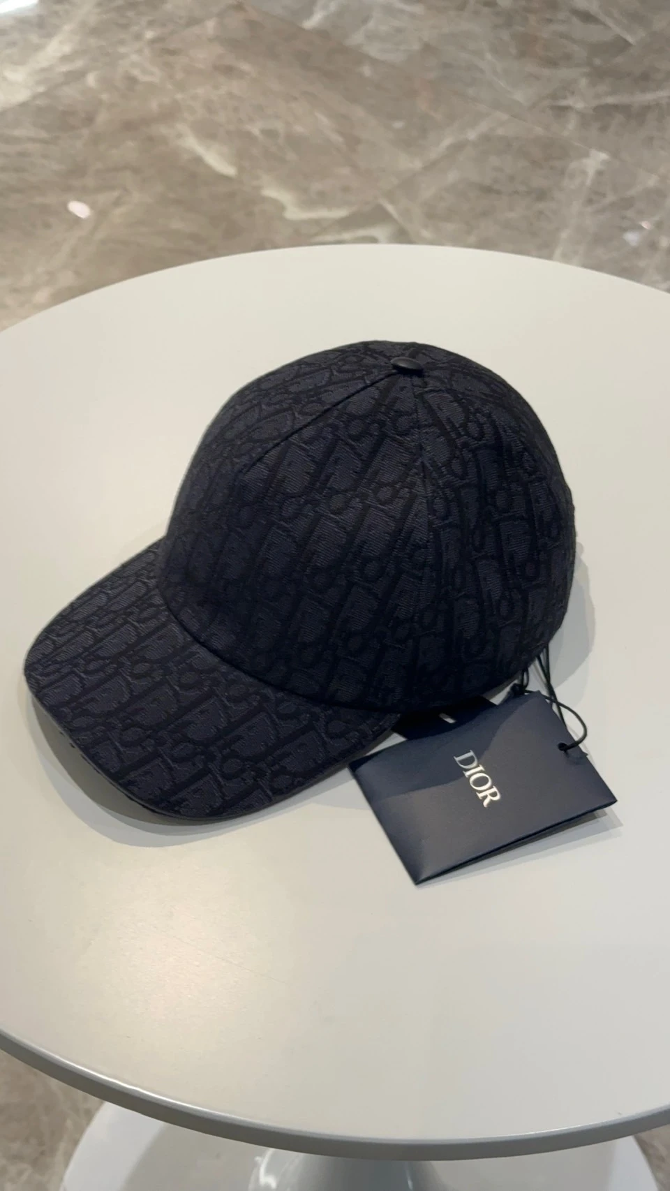 Dior 滿版黑老花棒球帽