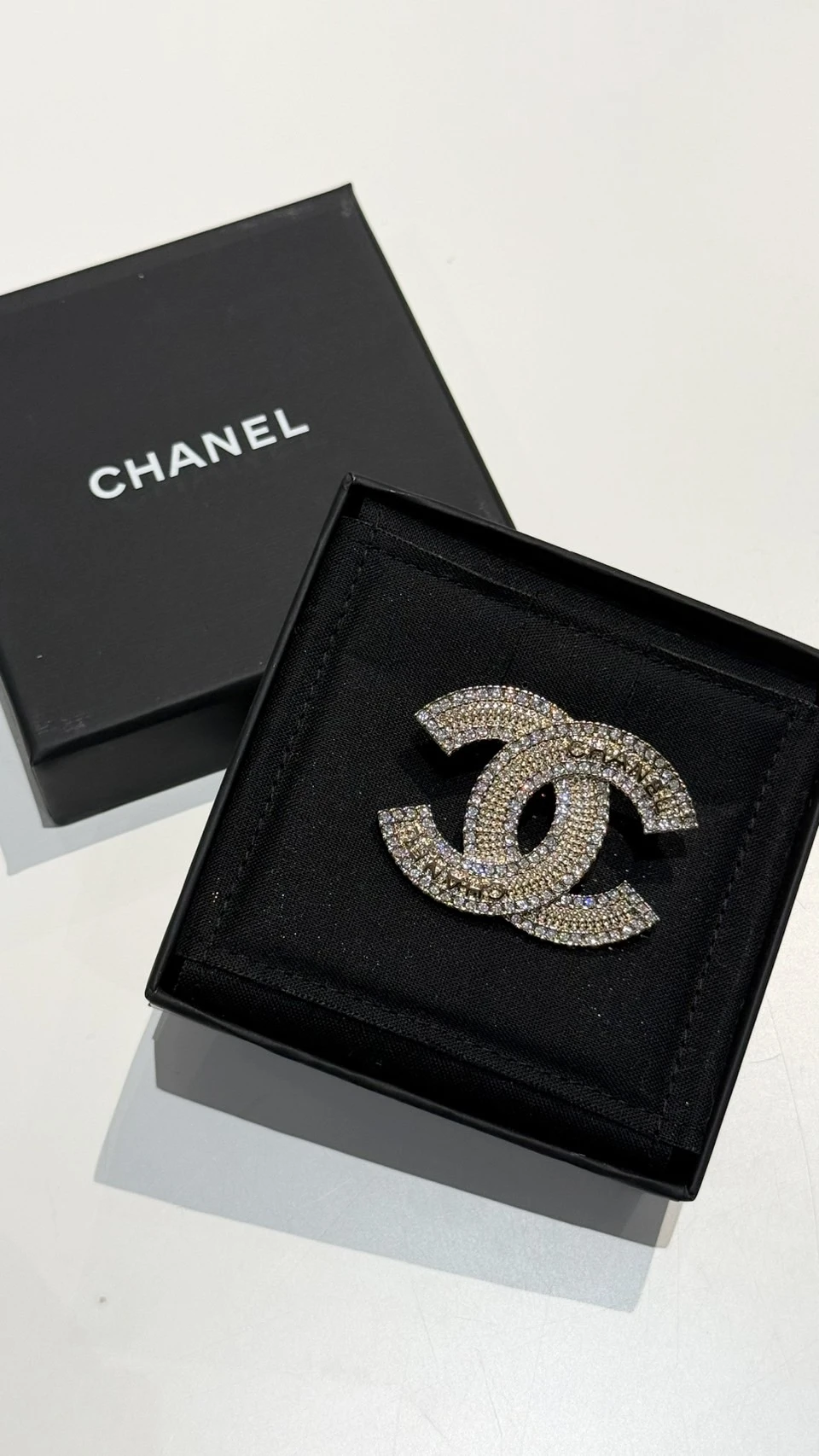 Chanel 胸針雙C滿鑽 飾品