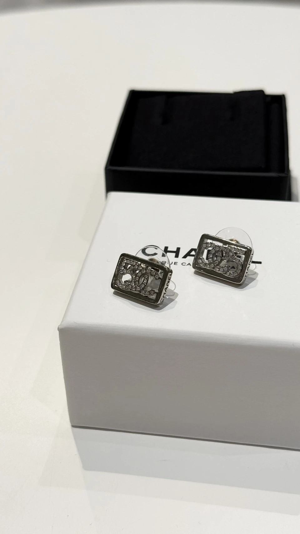 Chanel 耳環方形飾品