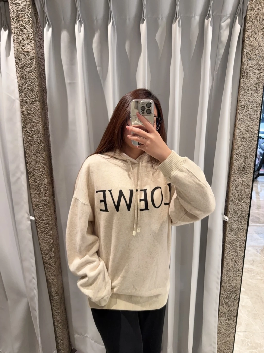 Loewe 大字母 帽T