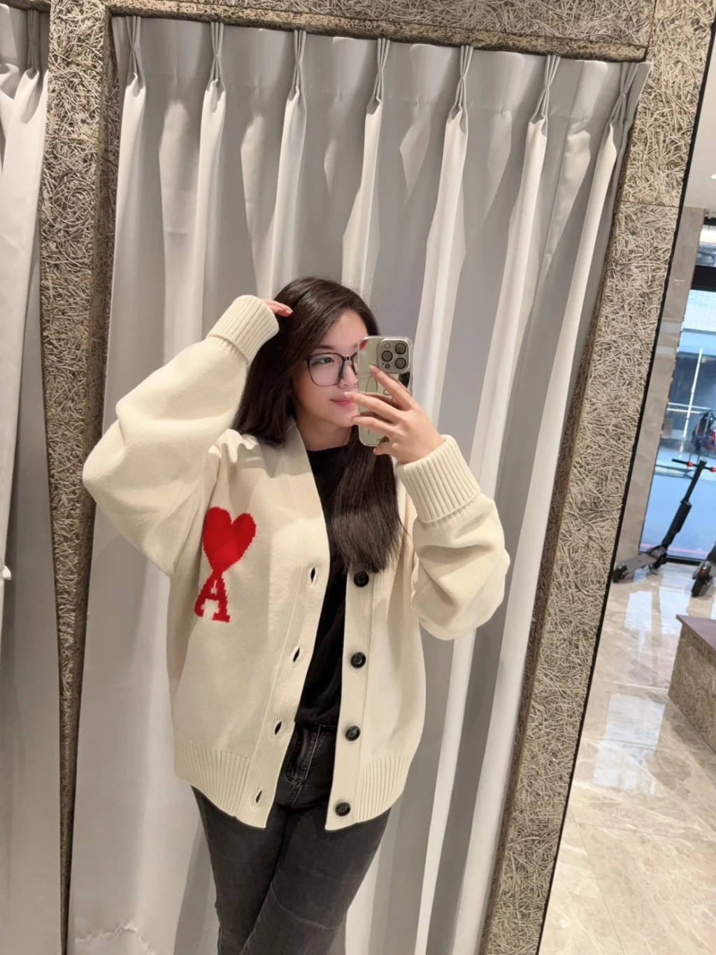 AMI 白底紅心罩衫