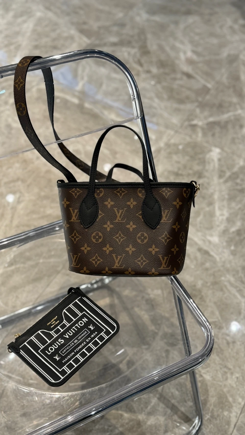 LV 雙面老花斜背包