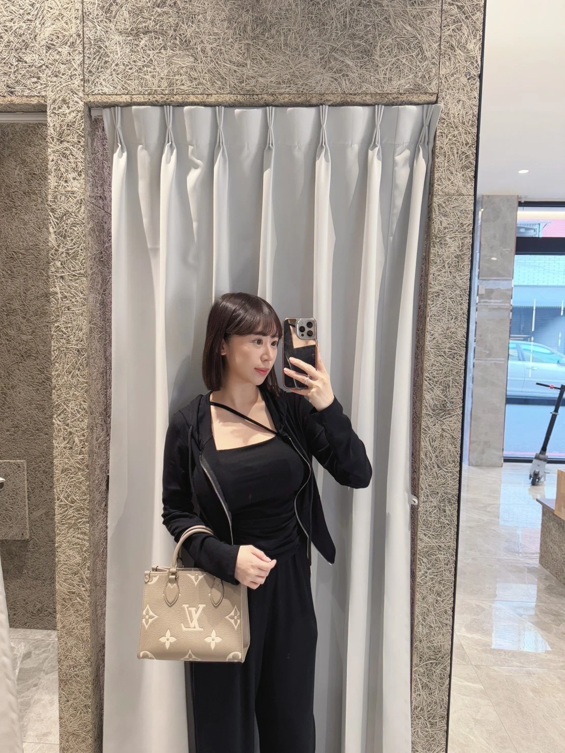 LV OnTheGo PM 斑鳩灰