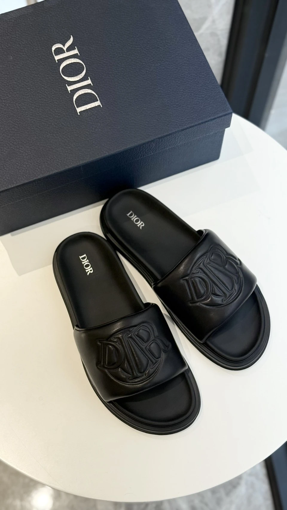 Dior 壓印拖鞋