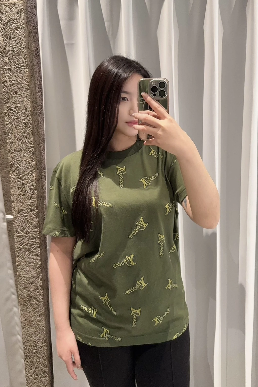 LV 滿版刺繡 軍綠短袖