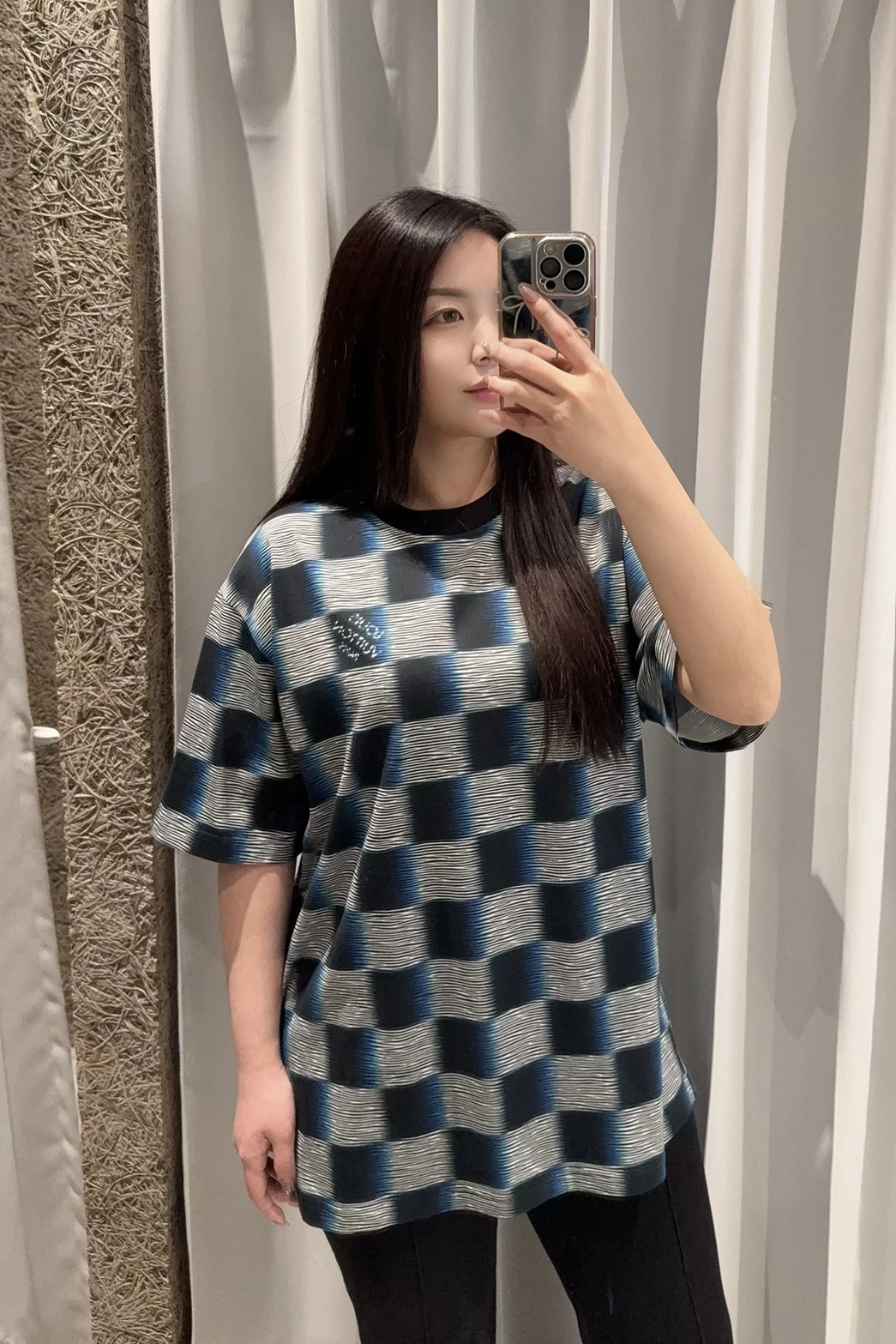 LV 新款棋盤格渲染感短袖