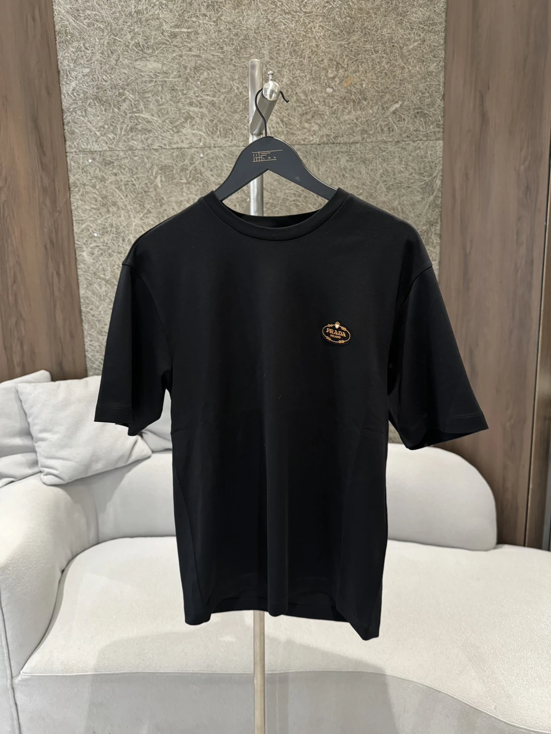 Prada 小標素短袖黑