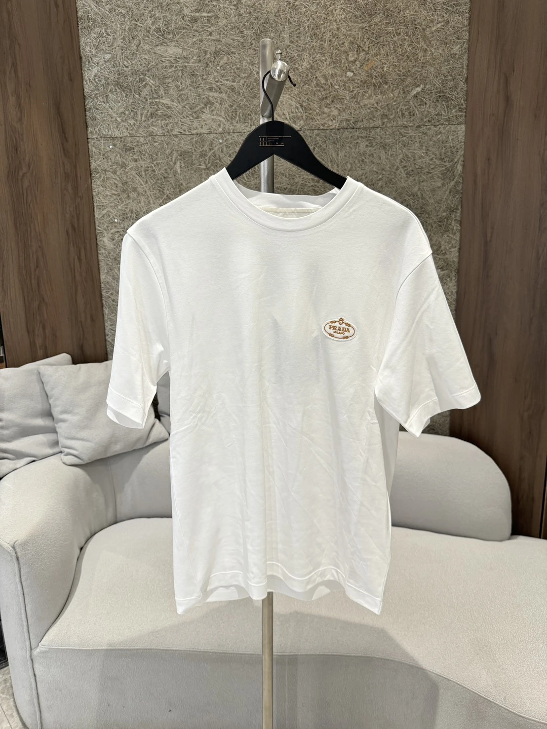 Prada 小標素短袖白
