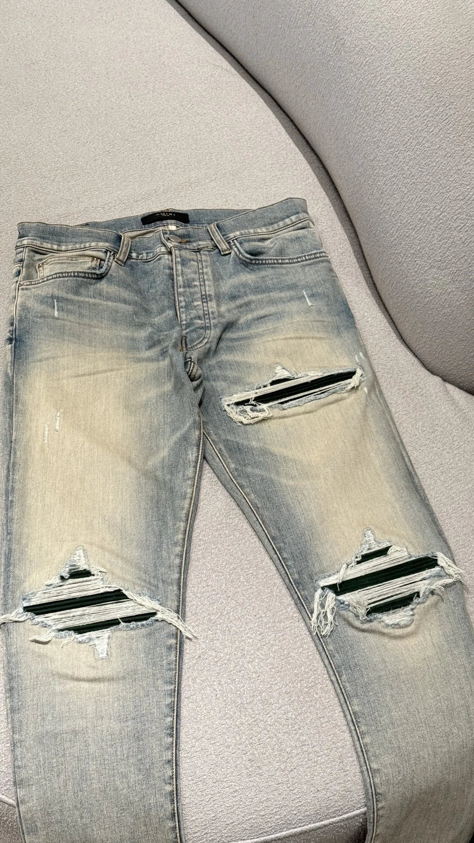 AMIRI 淺藍深綠補丁 牛仔褲
