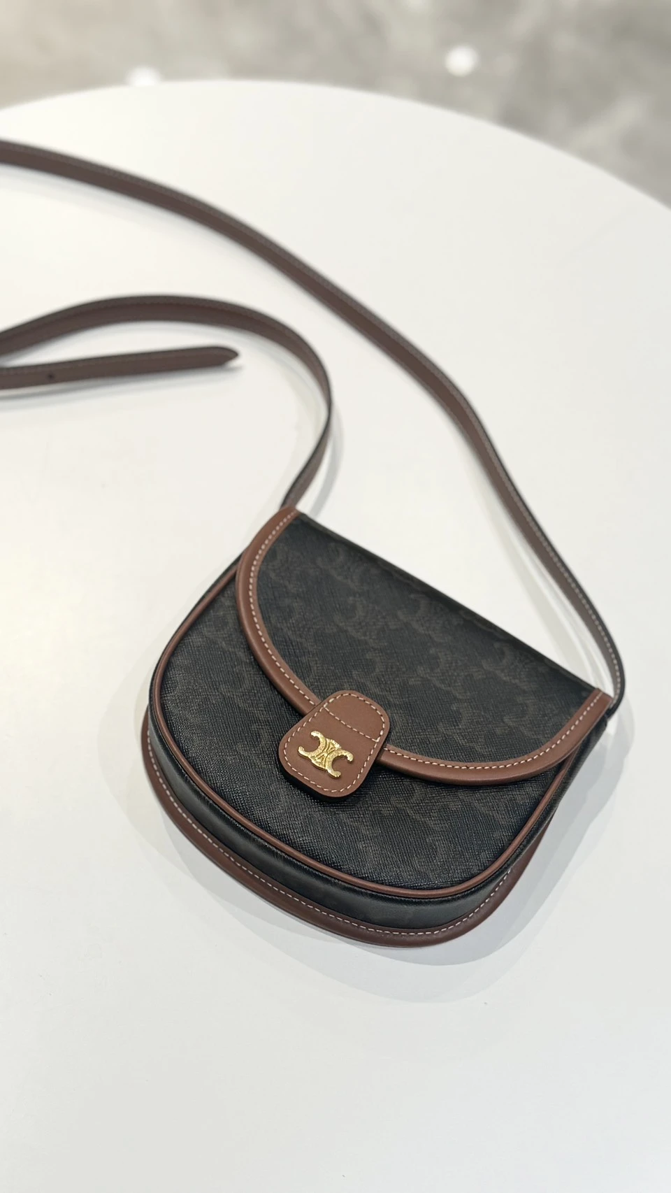 Celine 馬鞍側背包