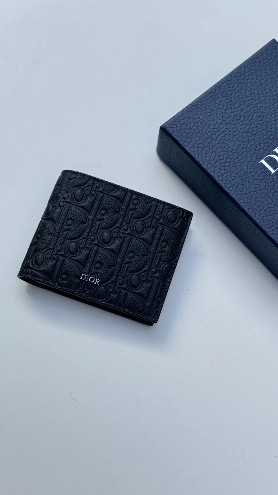 Dior 壓印短夾