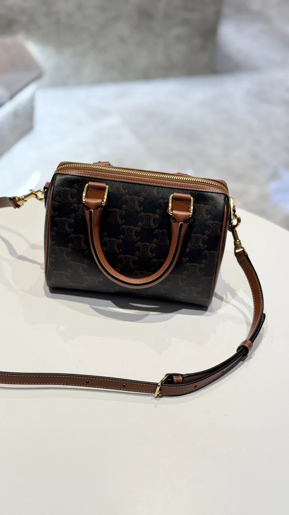 Celine 波士頓包