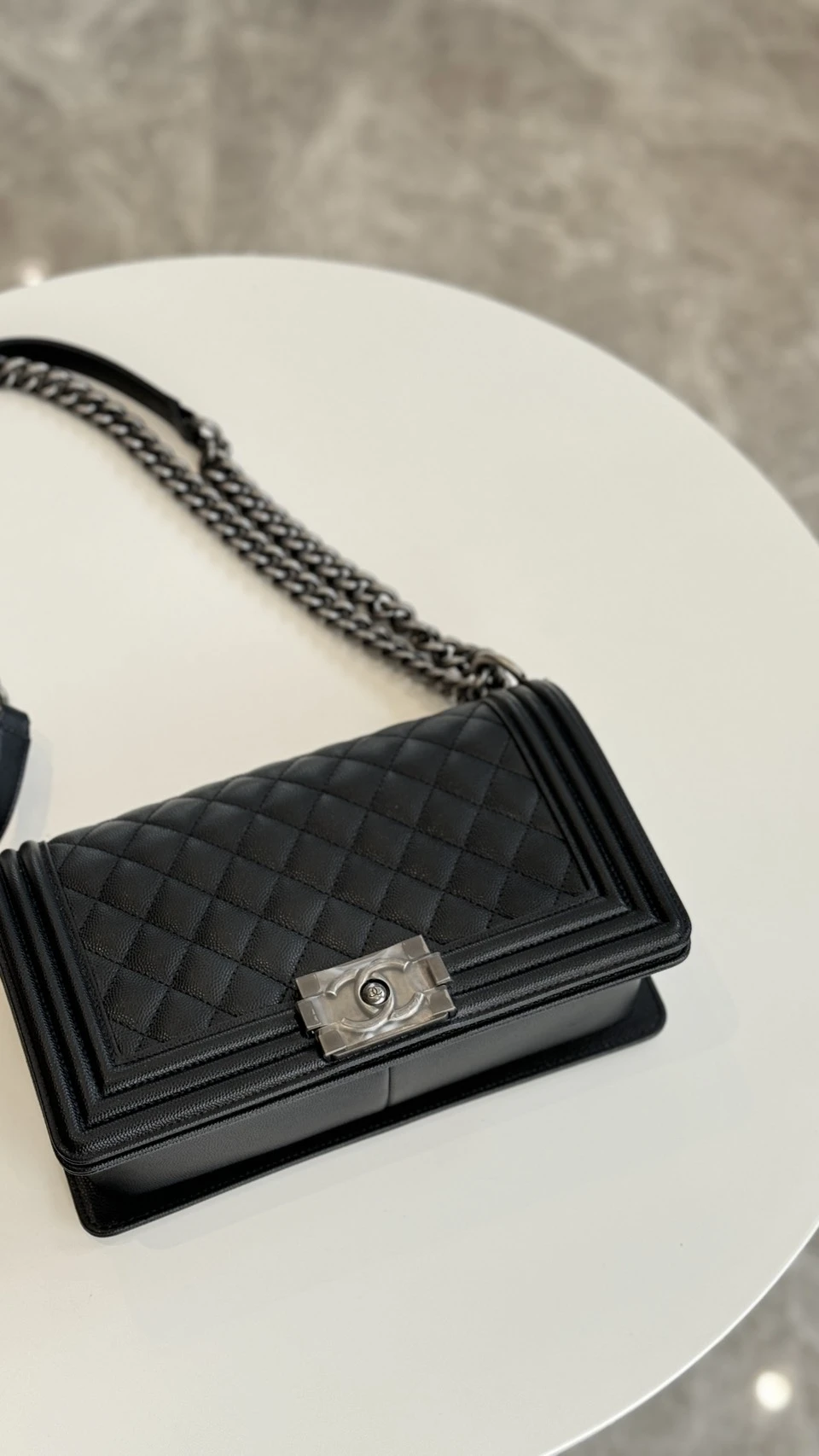 Chanel boy 黑銀